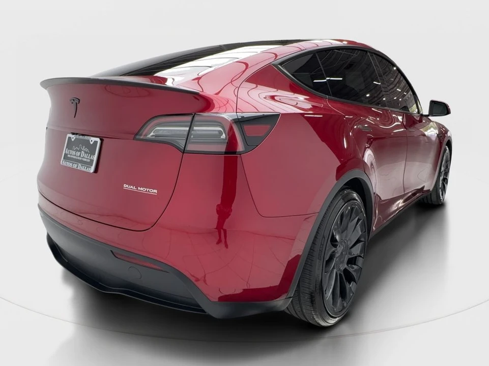 2024 Tesla Model Y Performance - Image 7 of 21