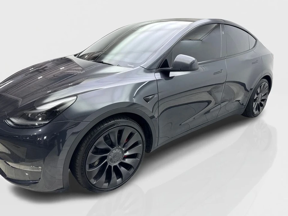 2024 Tesla Model Y Performance - Image 11 of 21