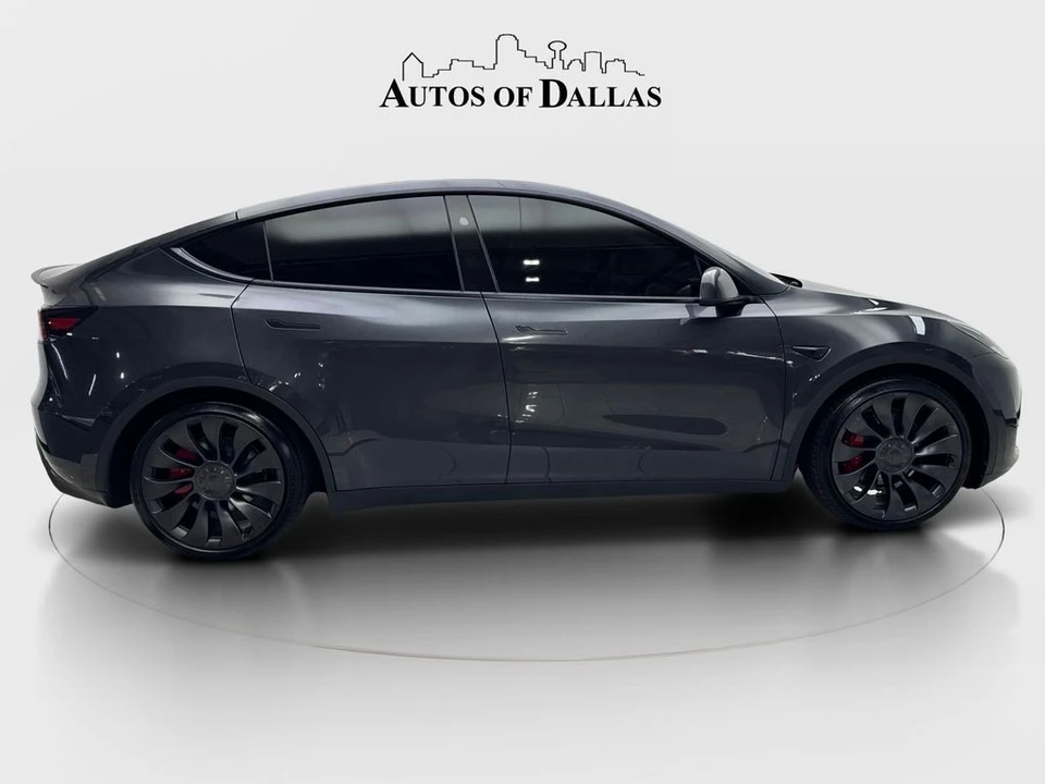 2024 Tesla Model Y Performance - Image 10 of 21