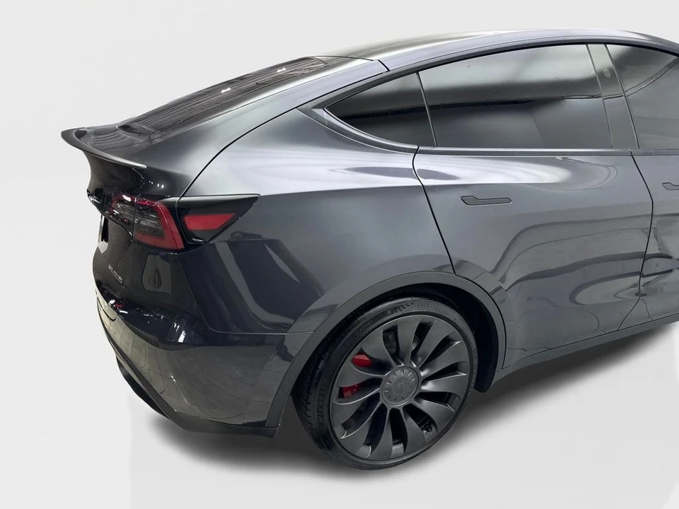 2024 Tesla Model Y Performance - Image 16 of 21
