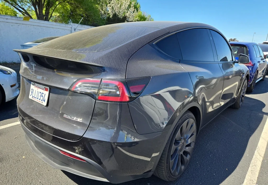 2024 Tesla Model Y Performance - Image 2 of 10