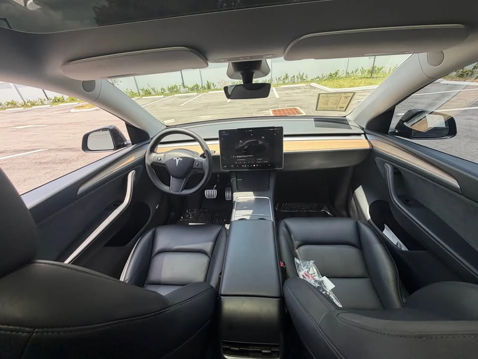 2024 Tesla Model Y Performance - Image 5 of 6