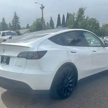 2024 Tesla Model Y Performance