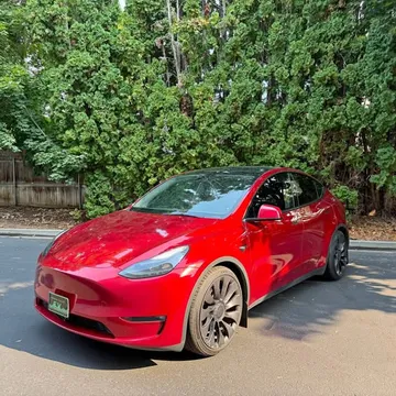 2024 Tesla Model Y Performance Sport Utility 4D