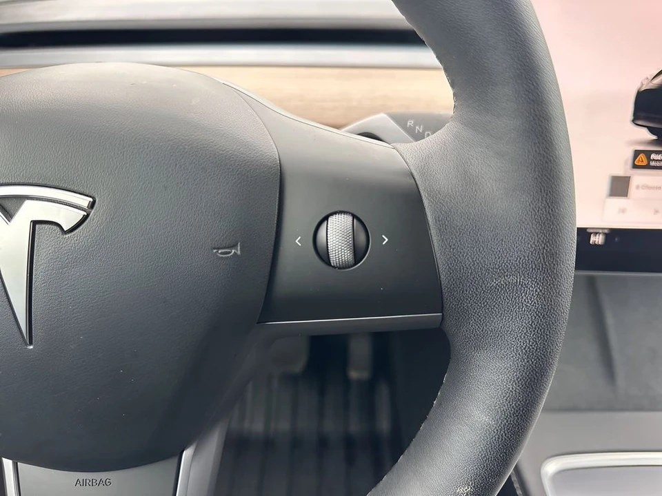 2024 Tesla Model Y - Image 16 of 21