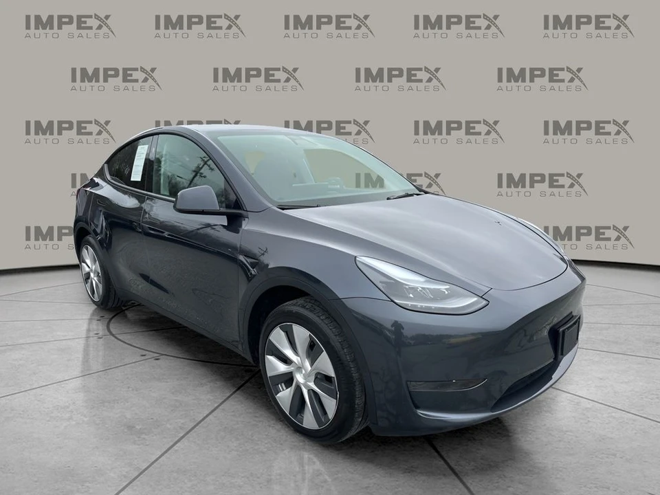 2024 Tesla Model Y - Image 7 of 21