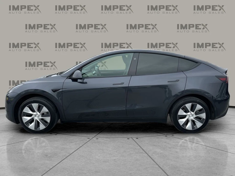 2024 Tesla Model Y - Image 2 of 21