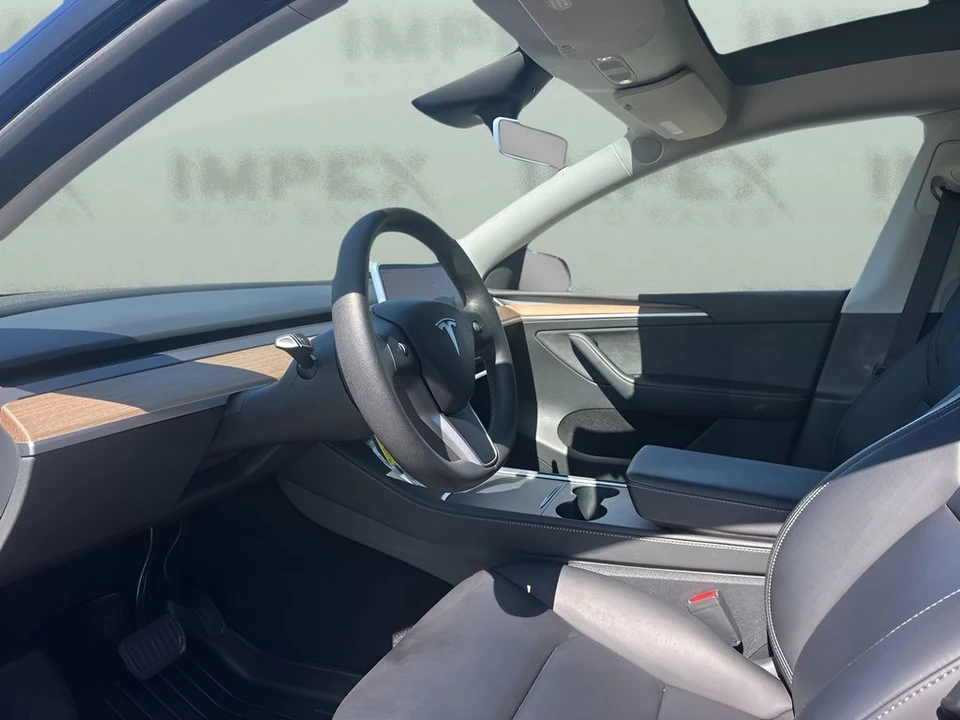 2024 Tesla Model Y - Image 9 of 12