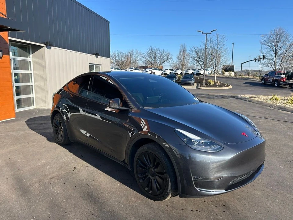 2024 Tesla Model Y - Image 3 of 16