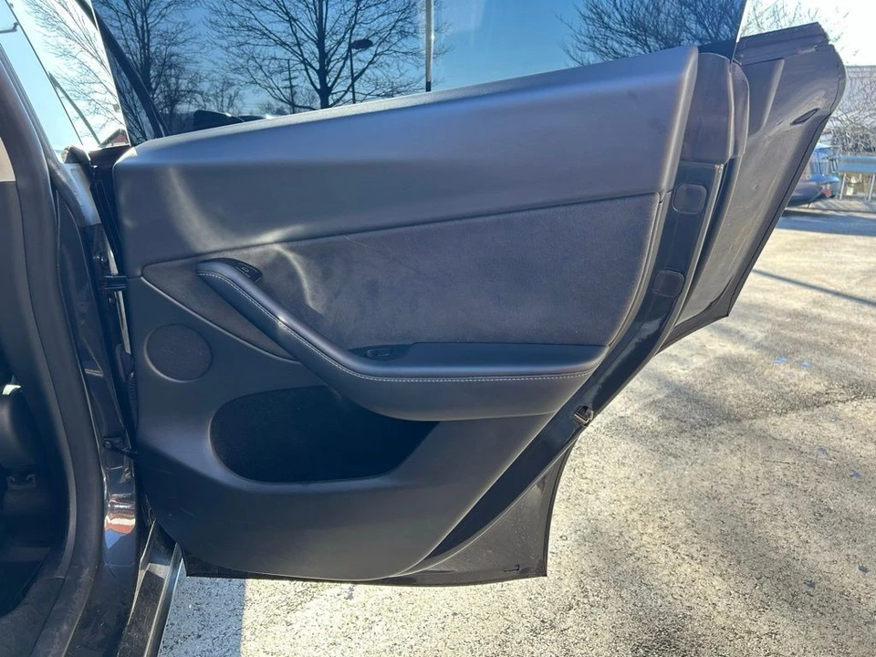 2024 Tesla Model Y - Image 8 of 16