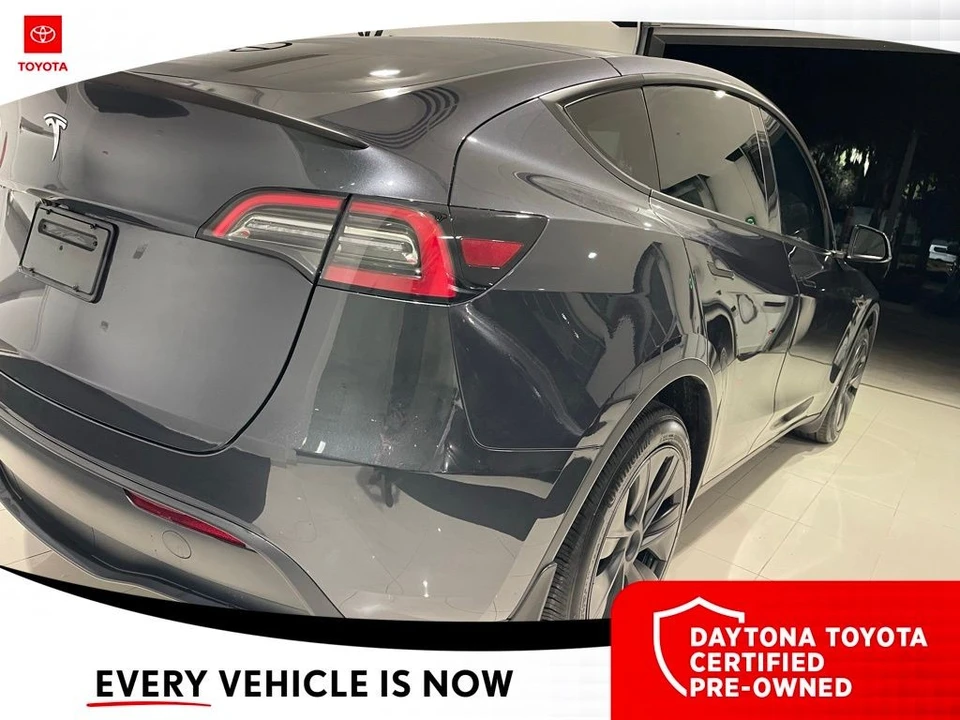 2024 Tesla Model Y - Image 9 of 12
