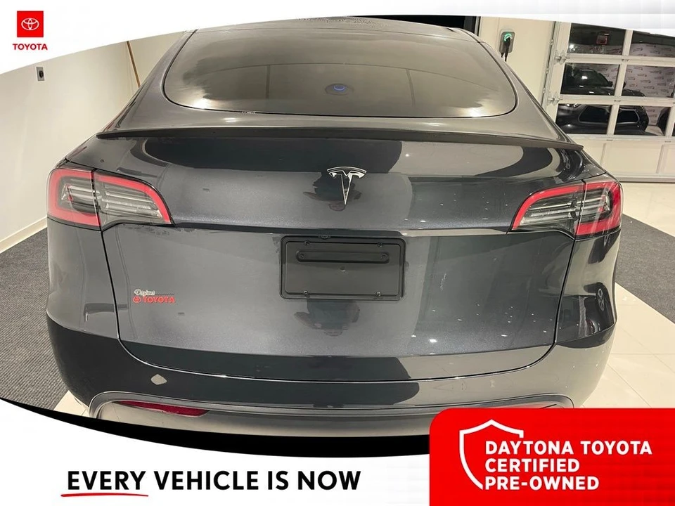 2024 Tesla Model Y - Image 11 of 12