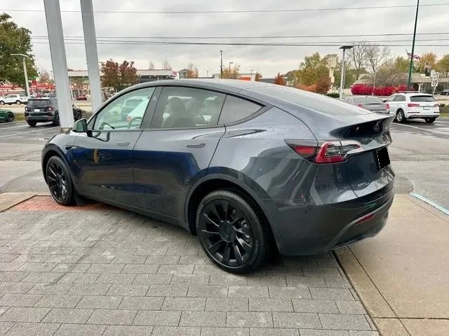 2024 Tesla Model Y - Image 4 of 21