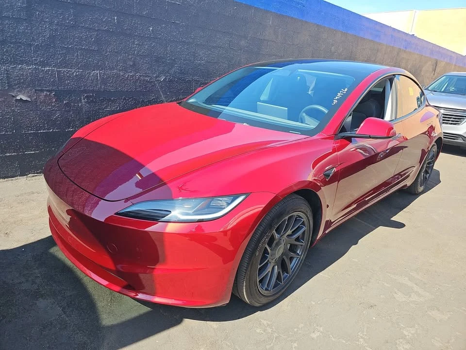 2024 Tesla Model 3 - Image 8 of 12
