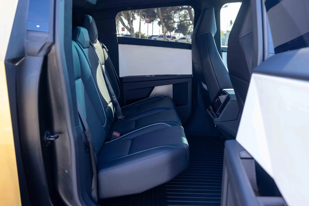2024 Tesla - Image 17 of 20