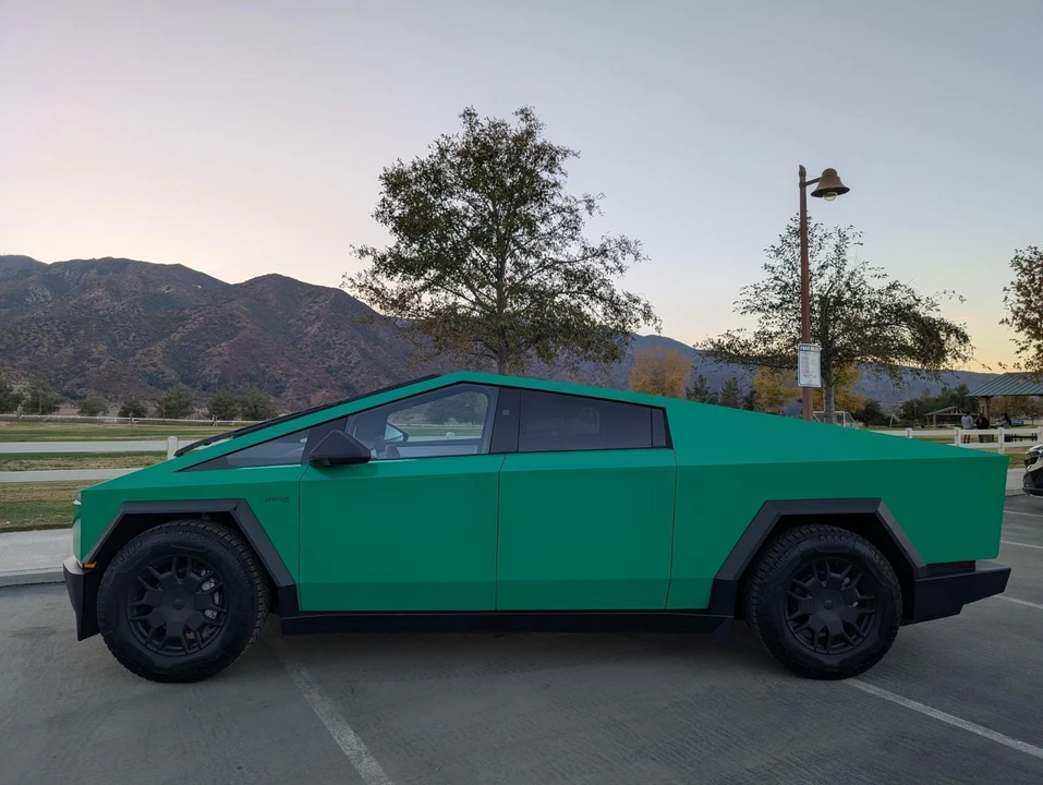 2024 Tesla - Image 13 of 15