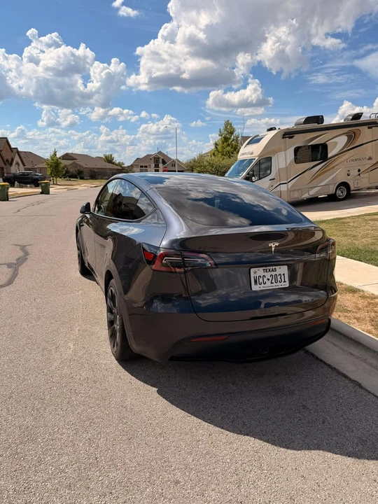 2024 Tesla Model Y - Image 3 of 5