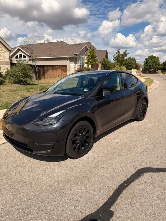 2024 Tesla Model Y - Image 2 of 5