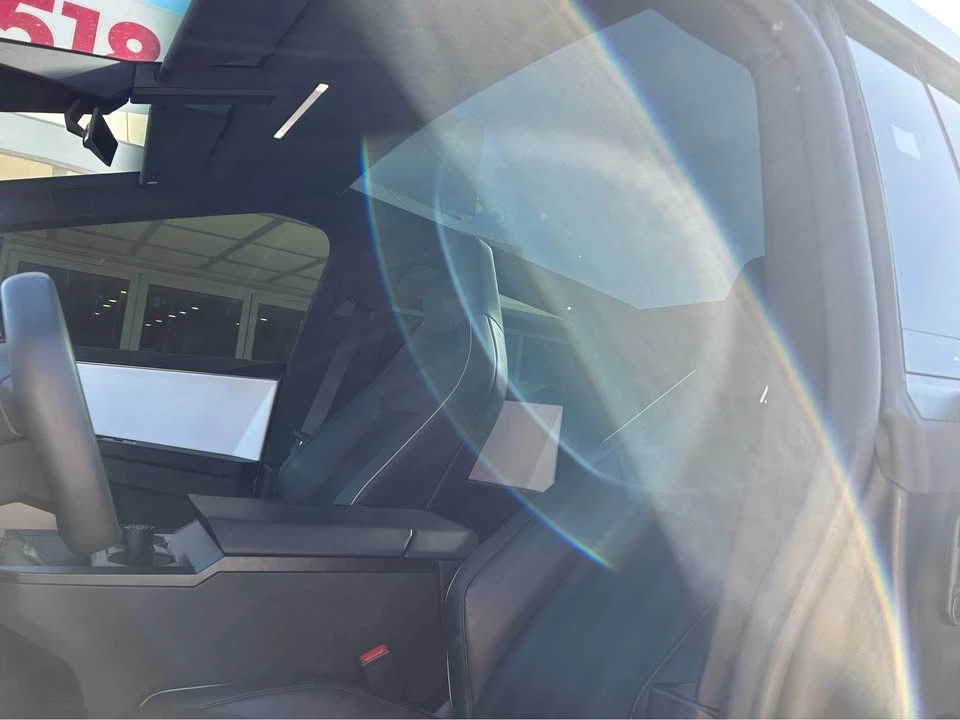 2024 Tesla Cybertruck - Image 4 of 8