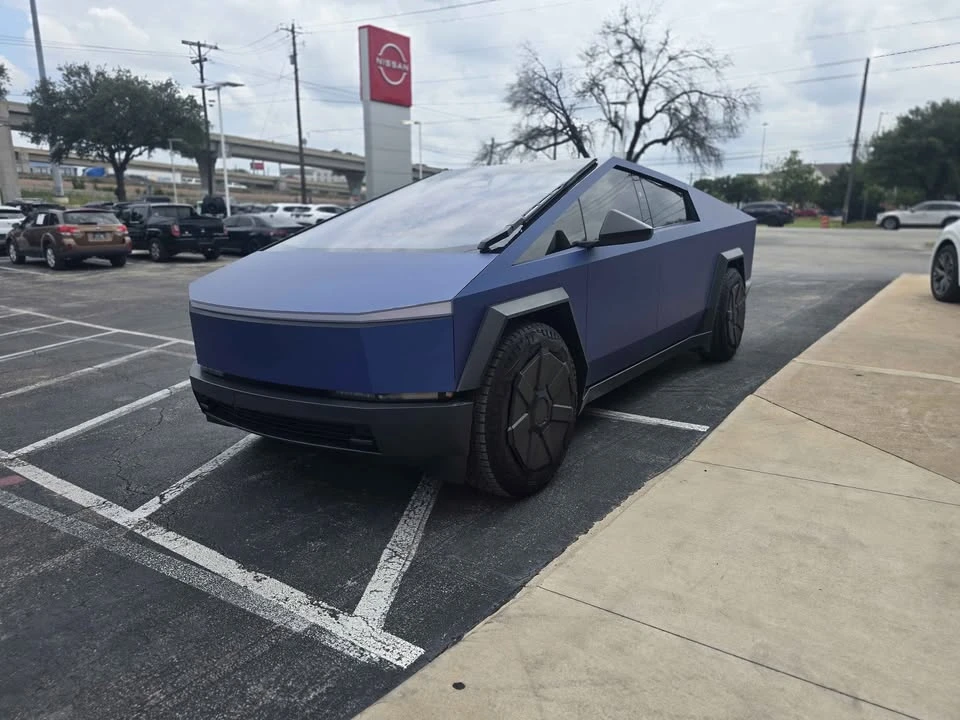 2024 Tesla Cybertruck - Image 2 of 21