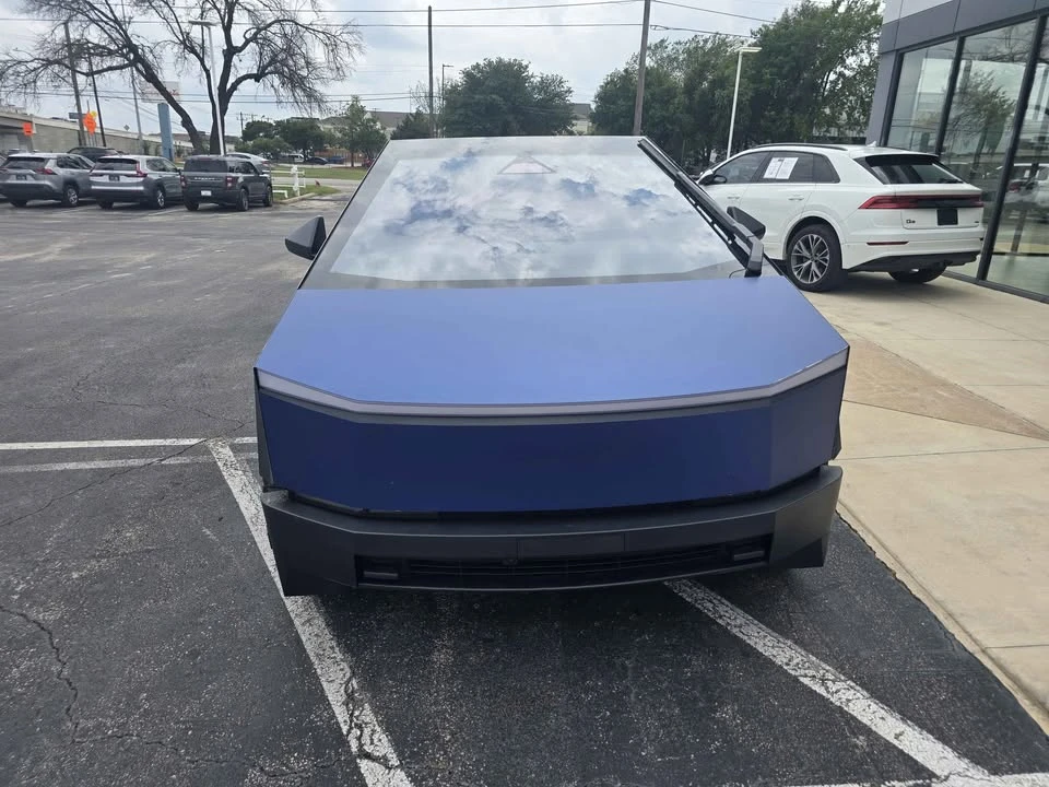 2024 Tesla Cybertruck - Image 10 of 21