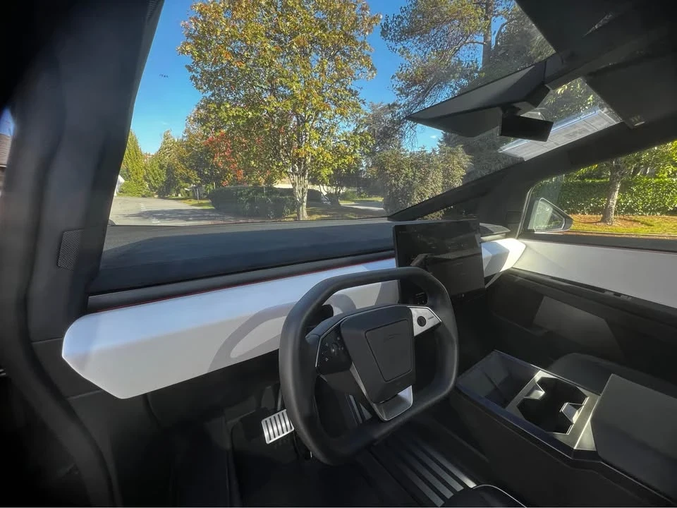 2024 Tesla Cybertruck - Image 15 of 20