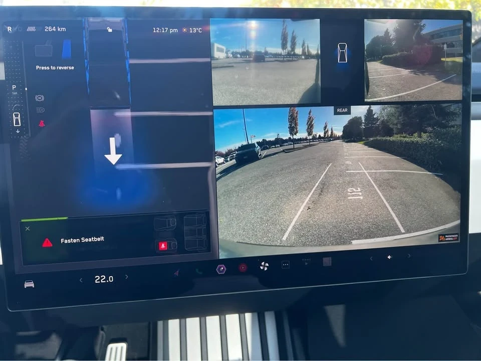 2024 Tesla Cybertruck - Image 18 of 20