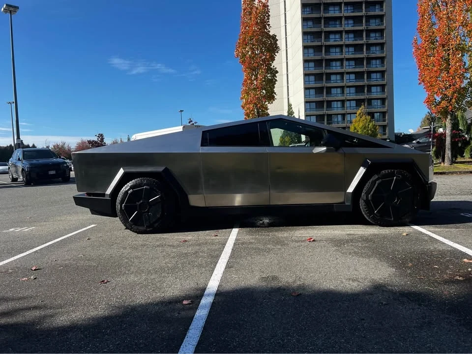 2024 Tesla Cybertruck - Image 8 of 20