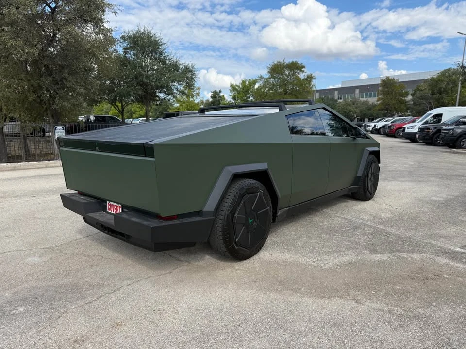 2024 Tesla Cybertruck - Image 5 of 13