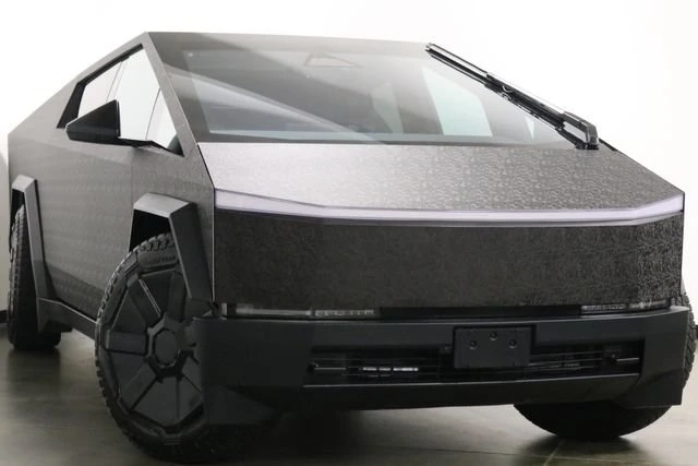 2024 Tesla Cybertruck - Image 2 of 16