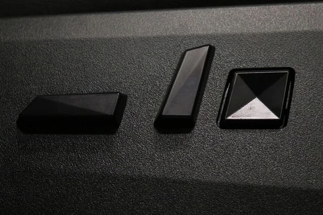 2024 Tesla Cybertruck - Image 15 of 16