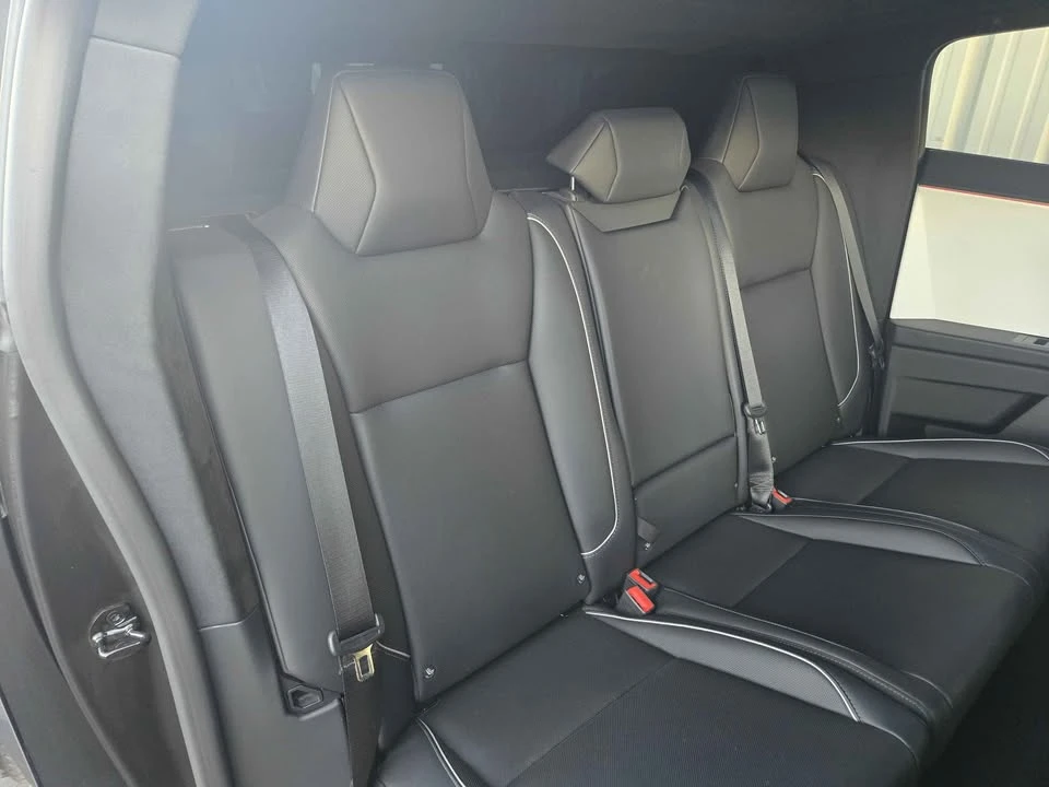 2024 Tesla Cybertruck - Image 13 of 18
