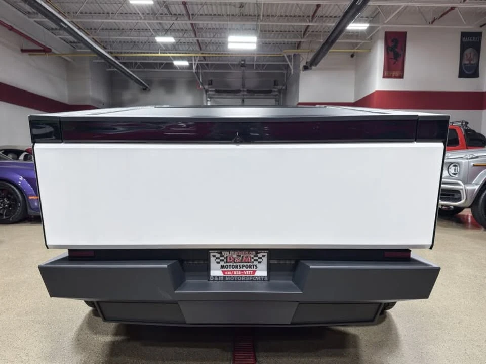 2024 Tesla Cybertruck - Image 4 of 15