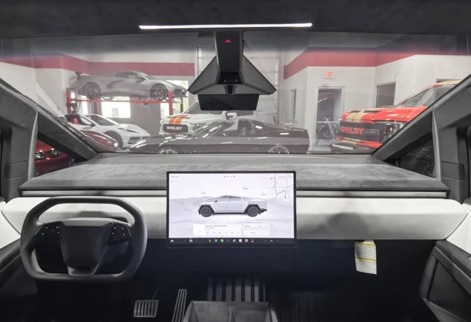 2024 Tesla Cybertruck - Image 7 of 15