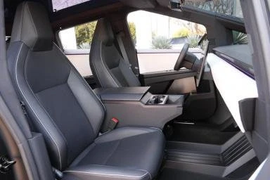 2024 Tesla Cybertruck - Image 9 of 10