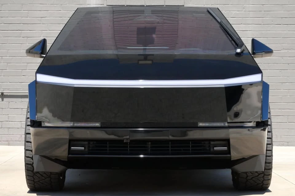 2024 Tesla Cybertruck - Image 3 of 9