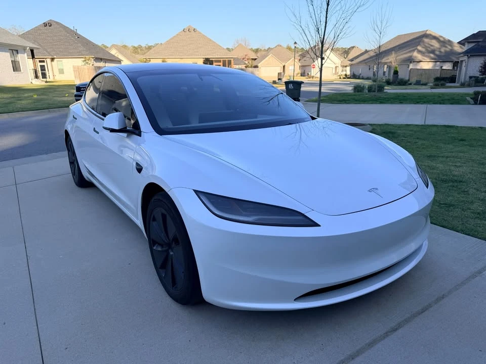 2024 Tesla Model 3 - Image 10 of 17