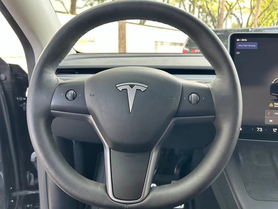 2024 Tesla Model Y Performance - Image 10 of 11