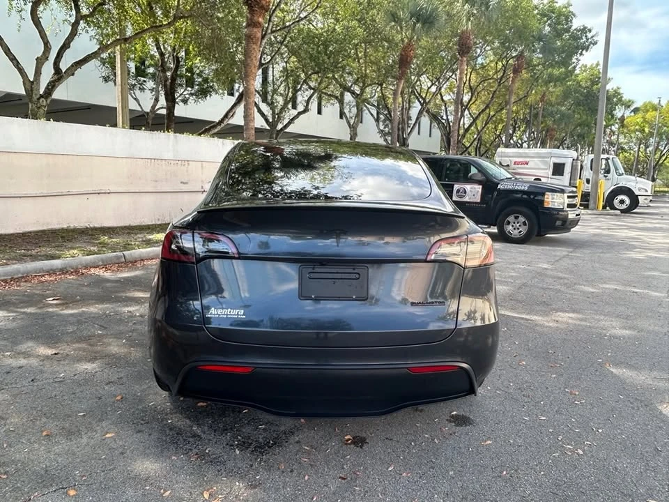 2024 Tesla Model Y Performance - Image 5 of 11