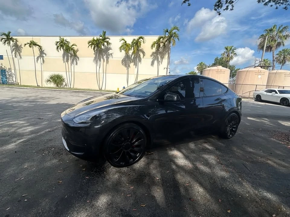 2024 Tesla Model Y Performance - Image 2 of 11