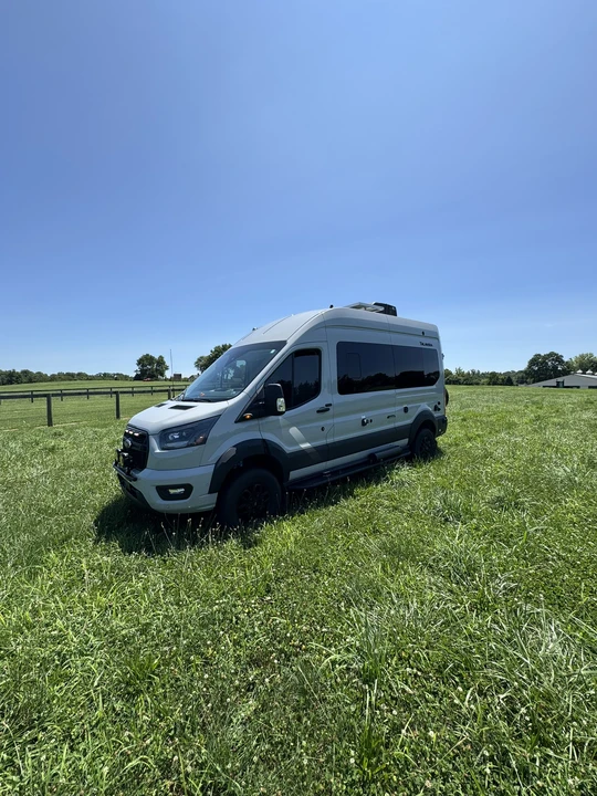 2024 Ford Transit - Image 2 of 31