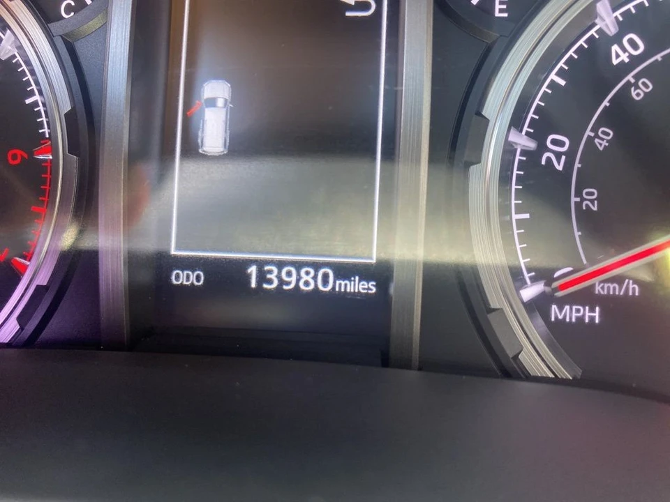 2024 Toyota 4Runner 5th Gen - Image 9 of 12