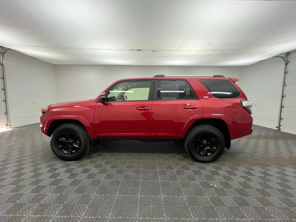 2024 Toyota 4Runner 5th Gen - Image 10 of 12