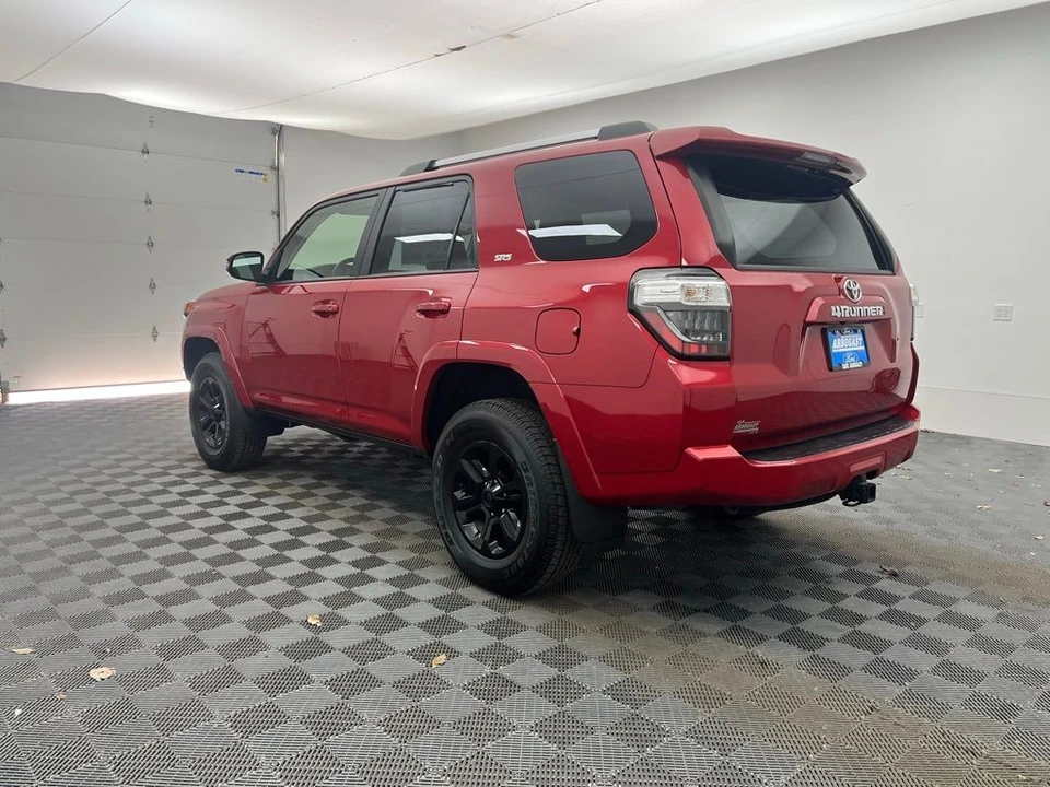 2024 Toyota 4Runner 5th Gen - Image 9 of 12