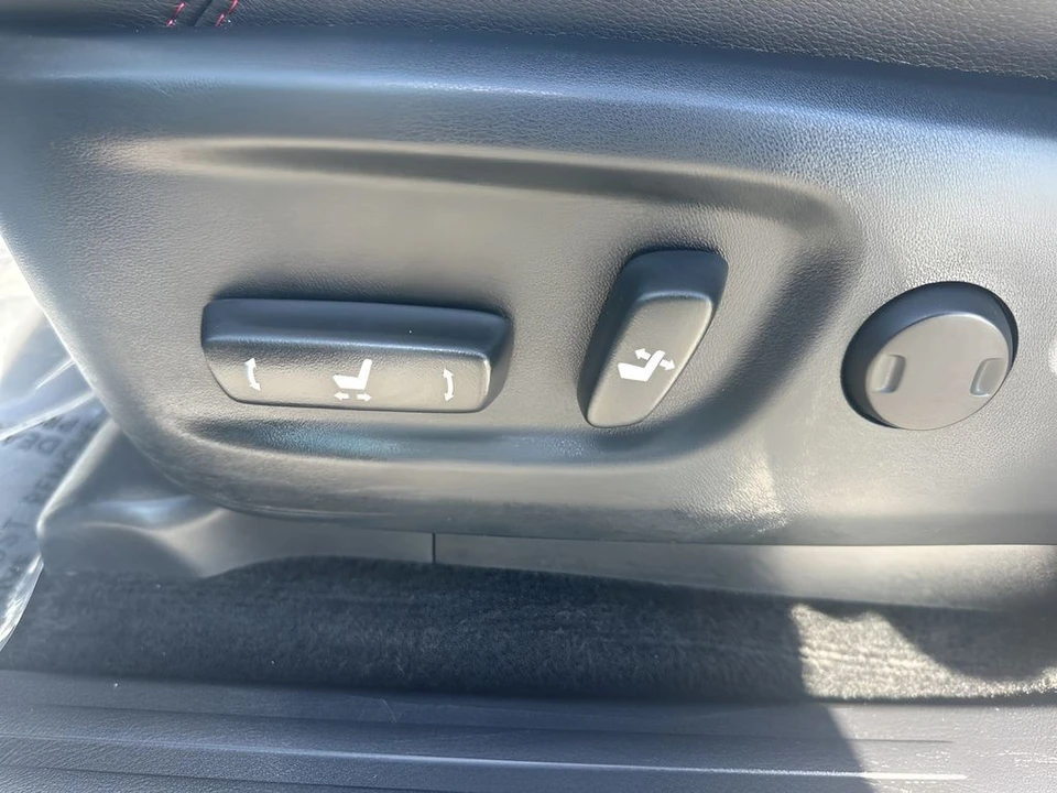 2024 Toyota 4Runner 5th Gen - Image 10 of 12