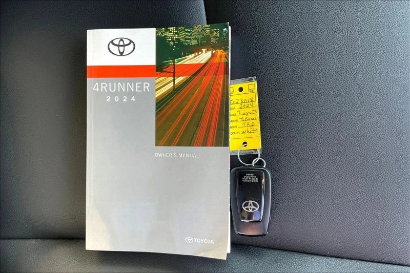 2024 Toyota 4Runner 5th Gen - Image 10 of 12
