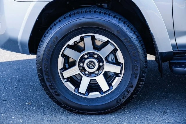 2024 Toyota 4Runner 5th Gen - Image 9 of 12