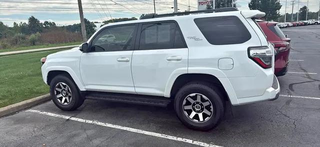2024 Toyota 4Runner TRD Off-Road Premium Sport Utility 4D