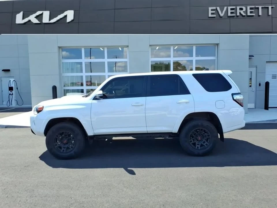 2024 Toyota 4Runner 5th Gen - Image 2 of 10