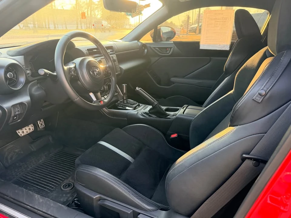 2024 Toyota GR86 2nd Gen - Image 8 of 8